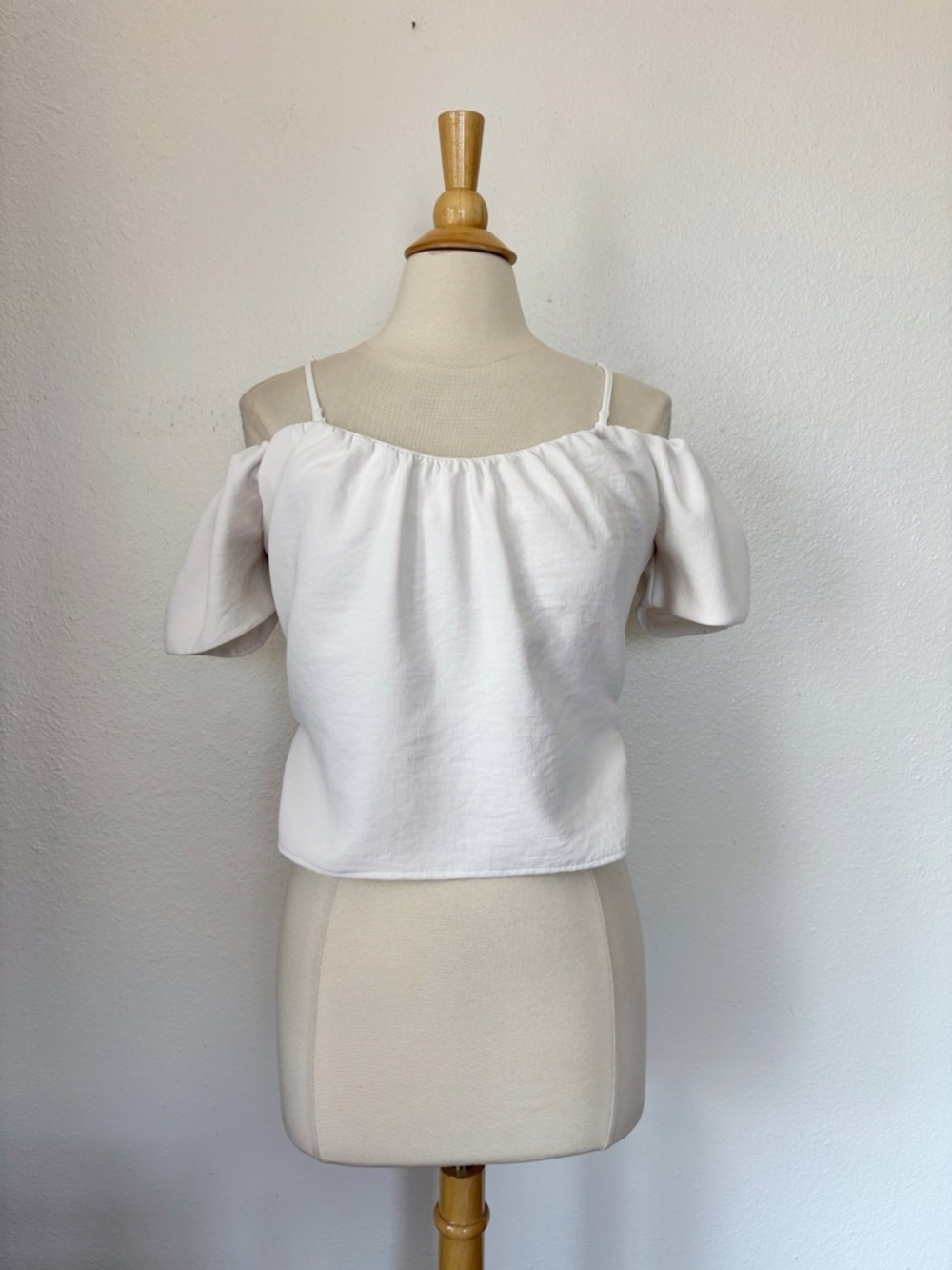 Solid White Short Sleeve Off the Shoulder Fitted Top